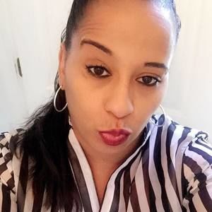 Meet your Posher, Selena